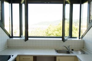 Beispielansicht einer Wohnung: Im Haus Münsterblick in Freiburg bieten wir Servicewohnen mit Komfort und Sicherheit. Mit unseren Leistungen bleiben Sie auch im Alter selbstständig und genießen das Leben in zentraler und doch ruhiger Lage.