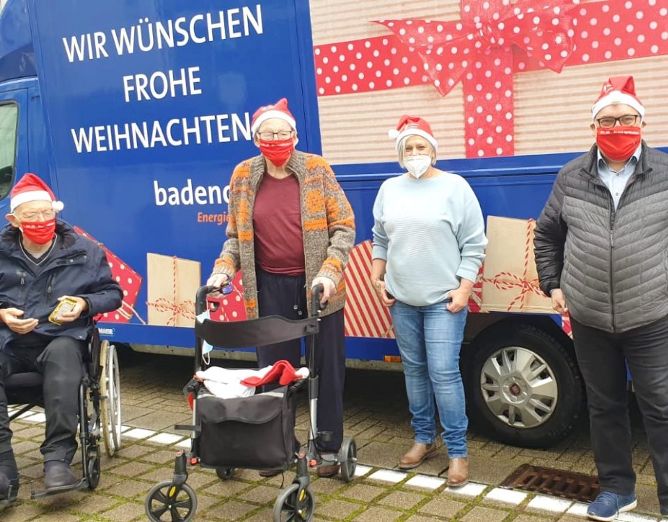 Badenova und Sc Freiburg im Seniorenzentrum Gundelfingen