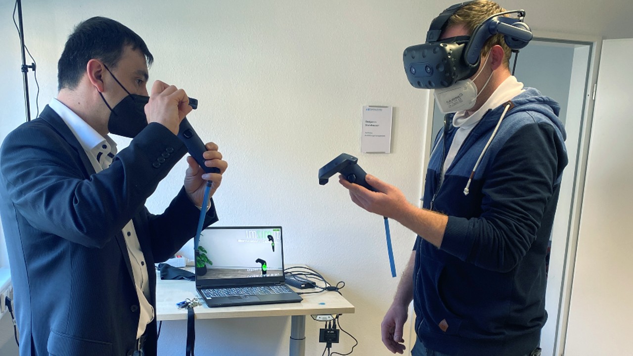 VR-Brille in der Pflegeausbildung